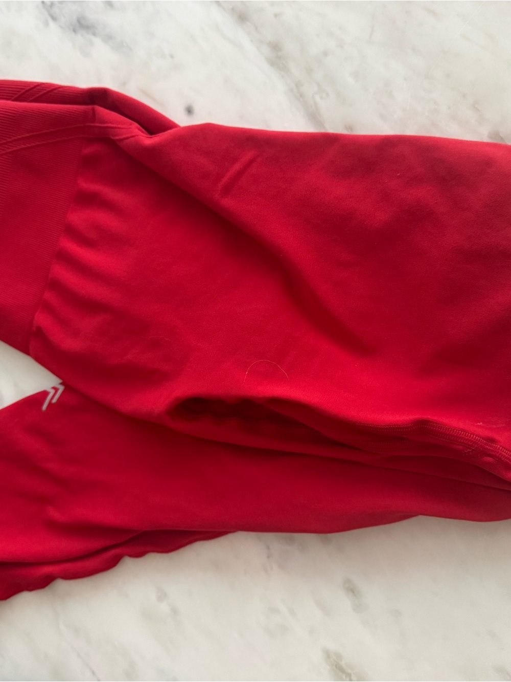 EFFORTLESSLIFT™ SEAMLESS LEGGINGS WITH GRAY LOGO - FIERY RED MEDIUM LONG - Picture 6 of 6